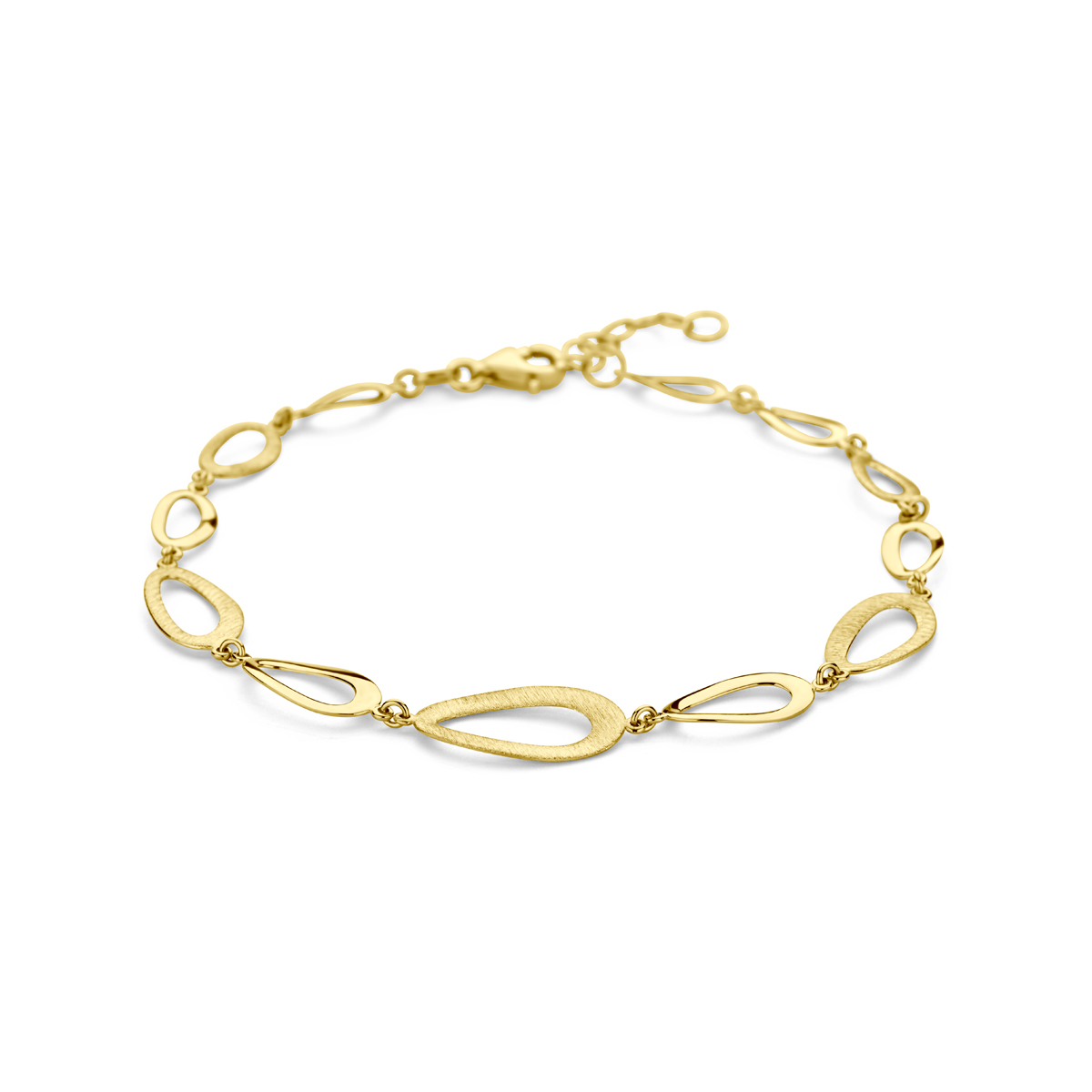 14k Geelgouden armband uitgevoerd met een karabijn sluiting. De armband heeft een draaglengte van 17cm en een extensie van 2cm. De schakelbreedte is 7mm.
