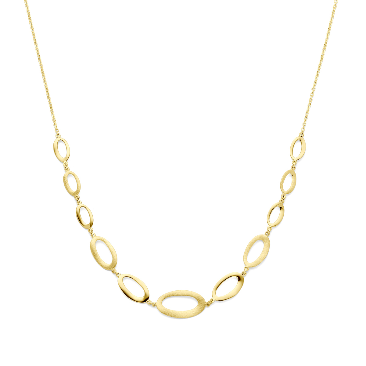 14k Geelgouden collier uitgevoerd met een karabijn sluiting. Het collier heeft een draaglengte van 42cm en een extensie van 2cm. De schakelbreedte is 7.5mm.