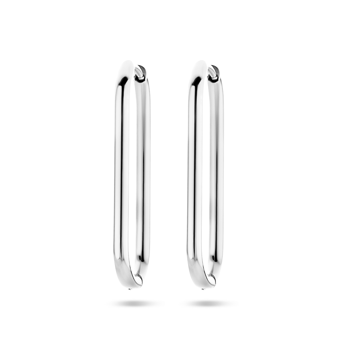 Stalen paperclip klapoorringen met een breedte van 2mm.