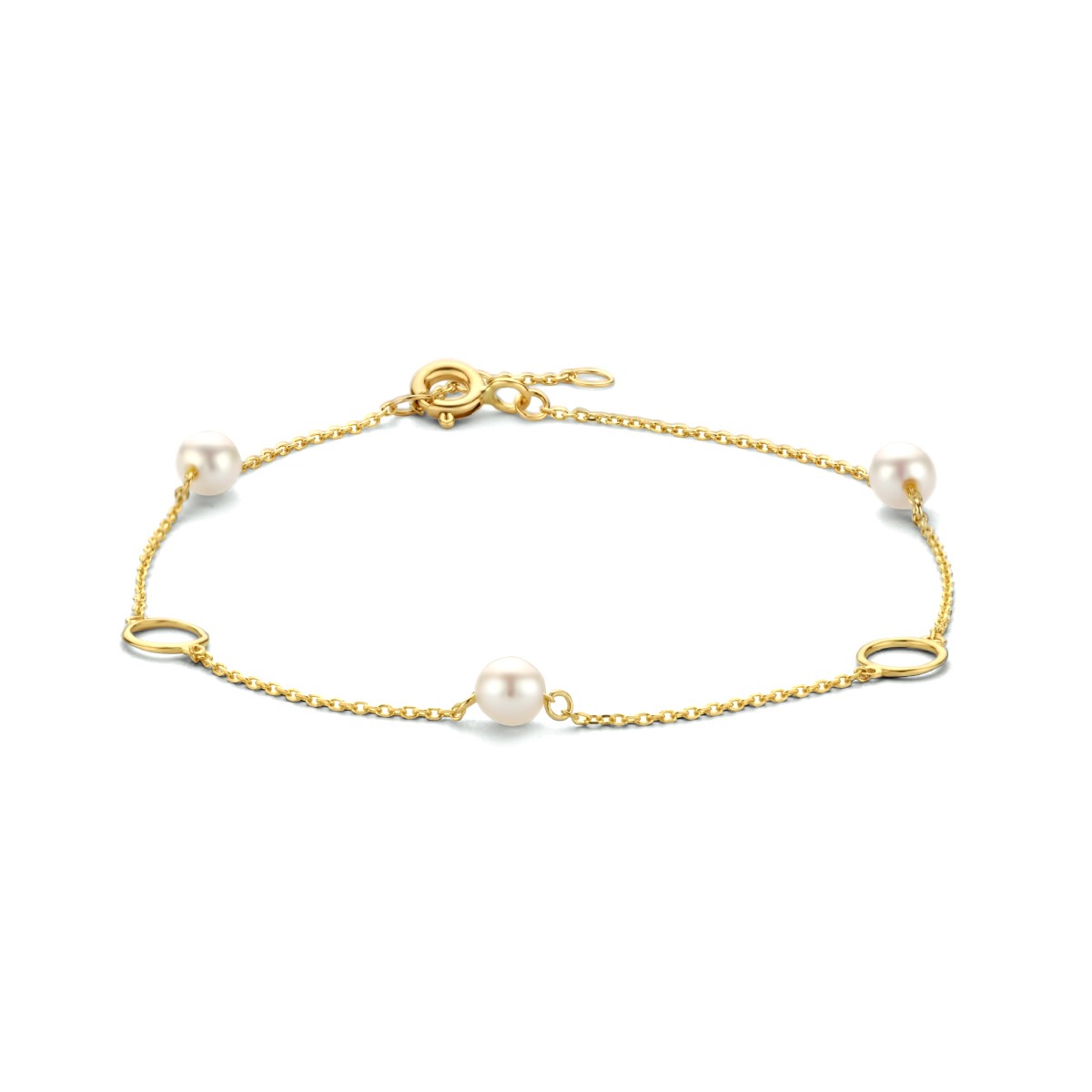 14k Geelgouden armband uitgevoerd met open rondjes en zoetwaterparels. De armband heeft draaglengtes van 16.5, 17.5 en 18-5cm.