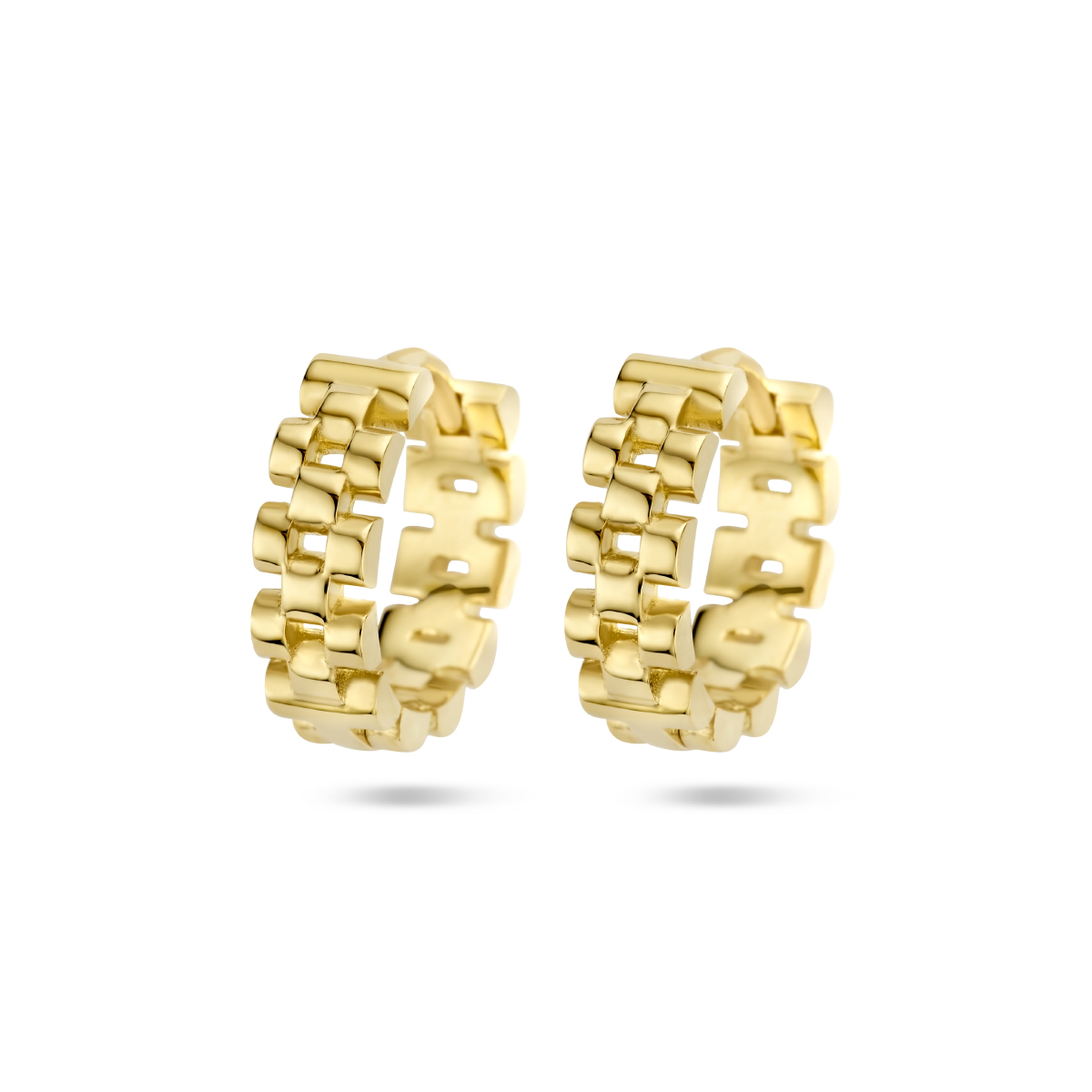 14k Geelgouden klapoorringen met een schakelmotief. De oorringen hebben een breedte van 4.5mm en zijn voorzien van een schakelmotief