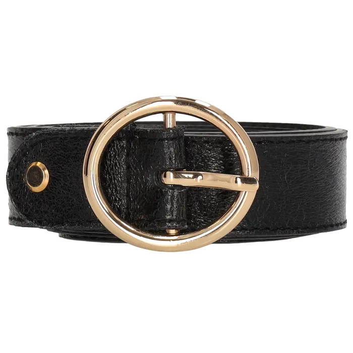 De Charm London Anna riem is een trendy accessoire in het zwart met een lengte van 95 cm. De riem is voorzien van een opvallende gesp die je outfit een extra touch geeft. Combineer de riem met een jeans en een basic T-shirt voor een casual look, of draag hem om een jurk om je taille te accentueren. Een veelzijdige toevoeging aan je garderobe!