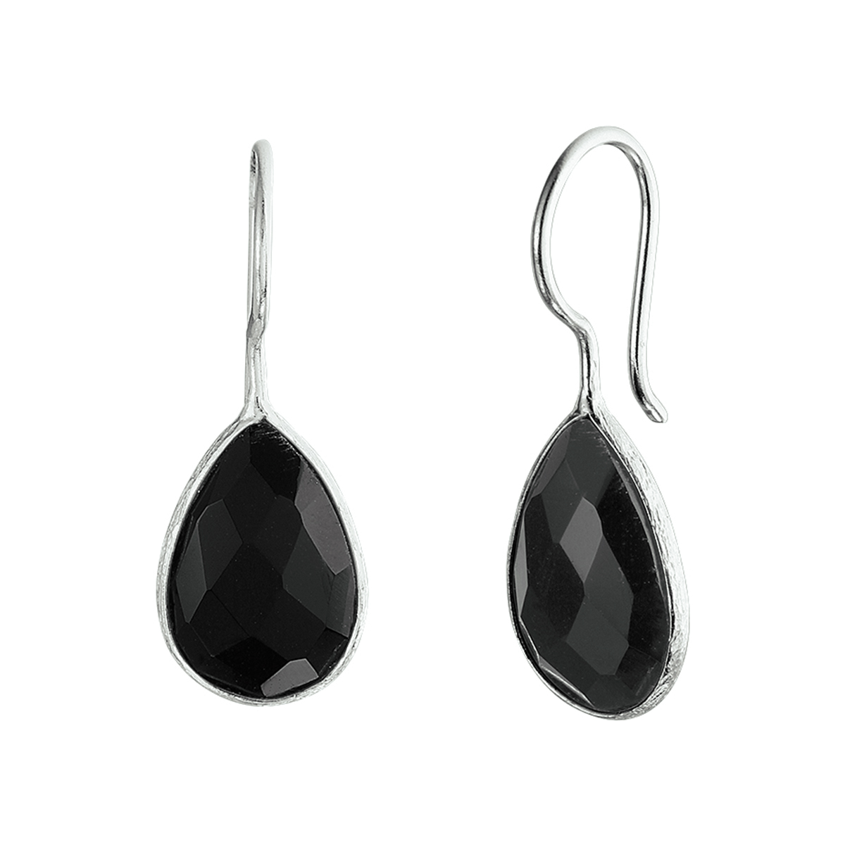 Beschrijving: Deze chique oorhangers geven je look een instant update! Combineer met een kledingstuk in dezelfde tint and you are good to go! Details: Zilveren oorhangers met zwart agaat.
Verpakt per: 1
Doelgroep: dames
Breedte: 11.5 mm
Hoogte: 30 mm
Zetting: entourage (kastzetting)