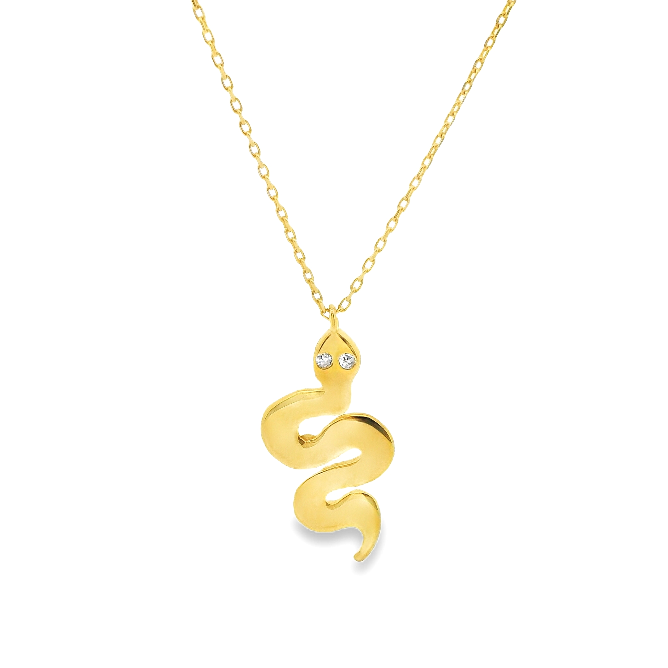 Dit collier van Louis Bros is vervaardigd uit 14 karaat geelgoud verrijkt met zirkonia  (1.75 gr.). Deze collier heeft een maximale lengte van 50 cm en minimale lengte van 40 cm. 
Dit collier met een slangenhanger en zirkonia is een krachtig en elegant sieraad. Het warme geelgoud biedt een luxueuze basis, terwijl de slangenhanger symbool staat voor transformatie en mysterie. De schitterende zirkonia's die de hanger versieren, voegen extra glans en verfijning toe. Dit collier is perfect om een unieke en opvallende touch aan elke outfit te geven. Een geelgouden collier met slangenhanger en zirkonia is een bijzonder juweel dat zowel stijl als betekenis uitstraalt.