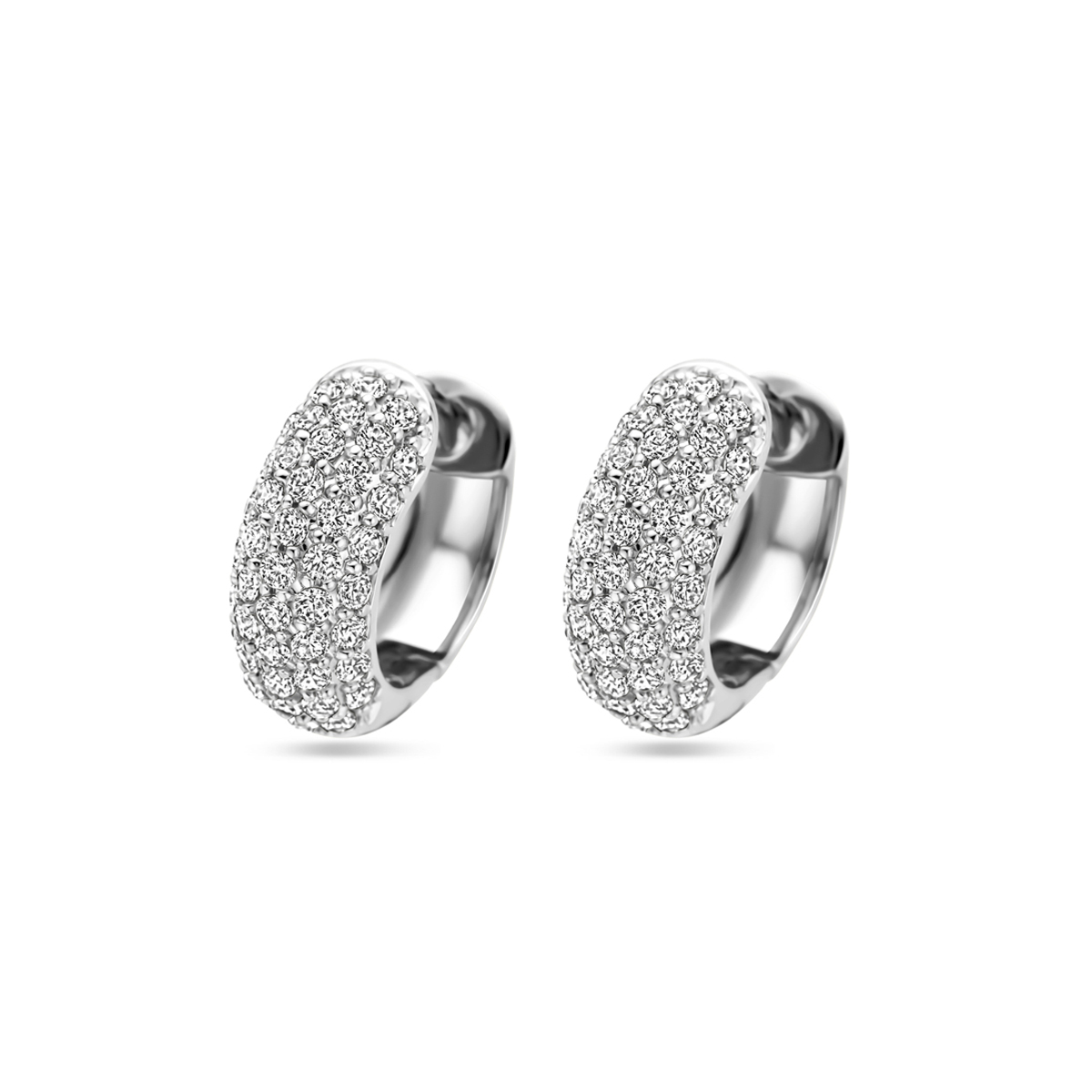 Gerhodineerd 925 zilveren klapoorringen uitgevoerd met zirkonia. De klapoorringen hebben een afmeting van 16x6mm.