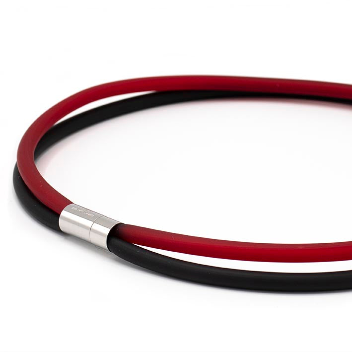 Ketting van rubber en staal zwart rood 51 cm