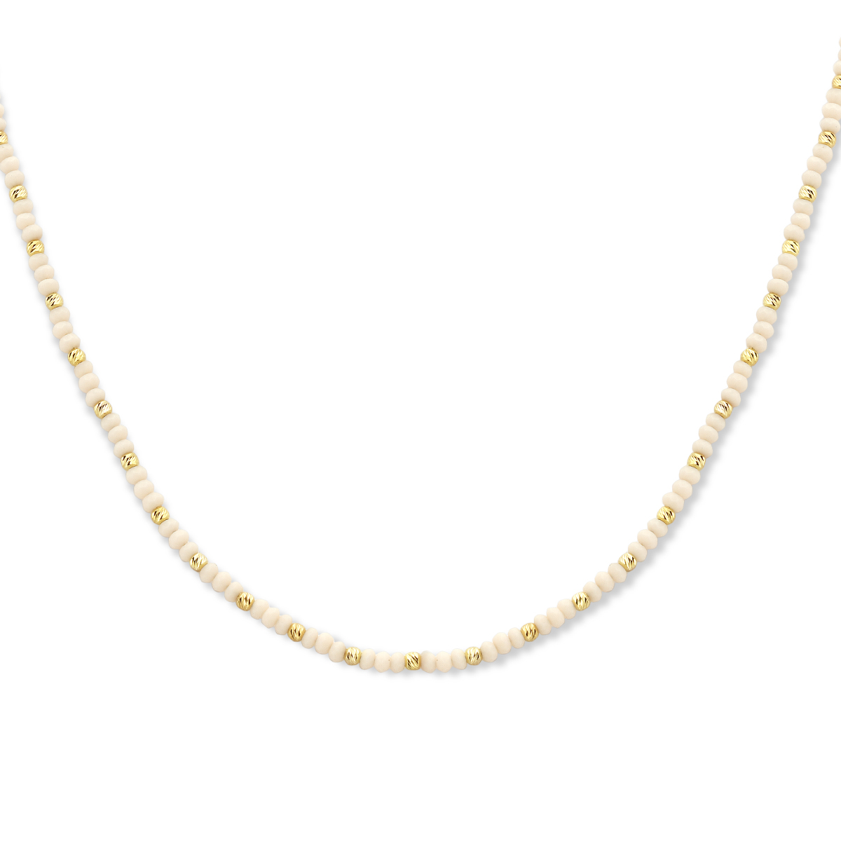 Geelgoud op 925 zilveren collier uitgevoerd met wit glas en een karabijn sluiting. Het collier heeft een draaglengte van 41cm en een extensie van 4cm. Geen garantie op plating.