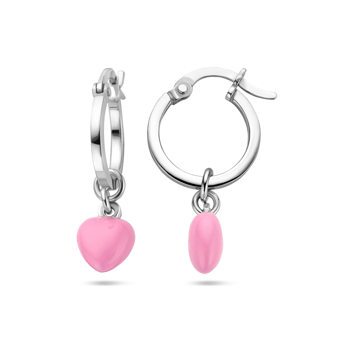 Gerhodineerd 925 zilveren oorringen uitgevoerd met een roze emaille hart. De oorringen hebben een totale hoogte van 26mm.