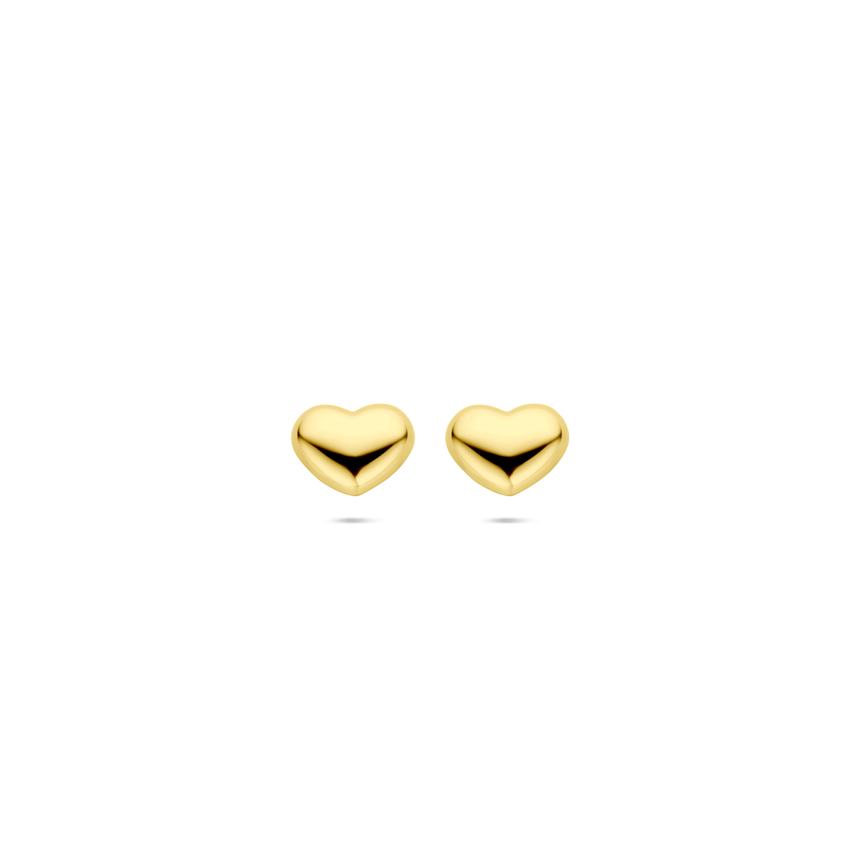 Geelgoud op 925 zilveren oorknoppen uitgevoerd in de vorm van een hartje. De oorknoppen hebben een afmeting van 8.5x11mm.