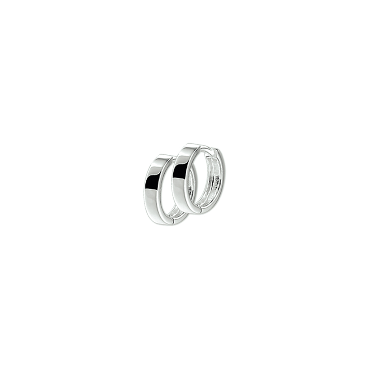 Zilveren klapcreolen met een vlakke buis en een poli afwerking.

Gender: dames
Breedte: 2.5 mm
