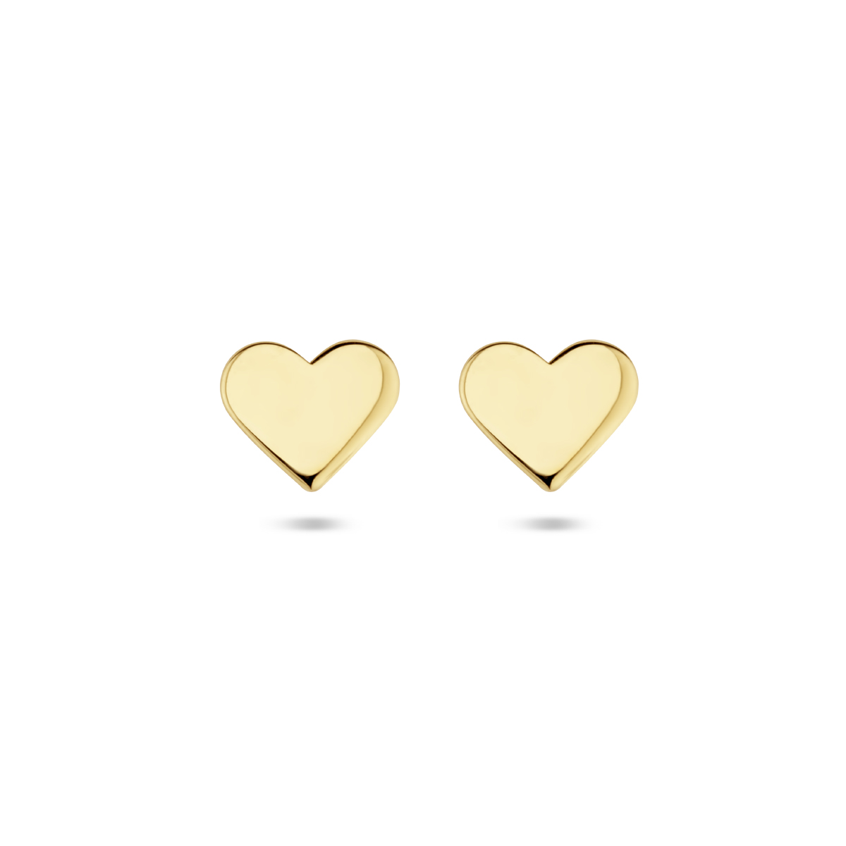 14k Geelgouden oorknoppen uitgevoerd in de vorm van een hart. De oorknoppen hebben een afmeting van 3.5x4.5mm.