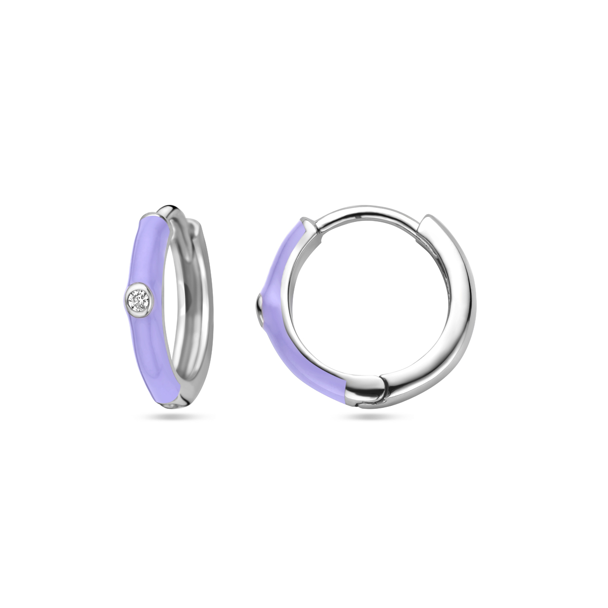 Gerhodineerd 925 zilveren klapoorringen uitgevoerd met zirkonia en paars emaille. De klapoorringen hebben een afmeting van 15x2.5mm.