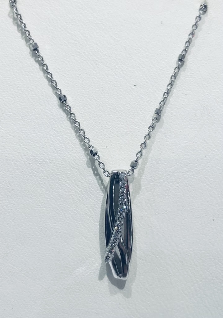 Zilveren ketting met hanger
