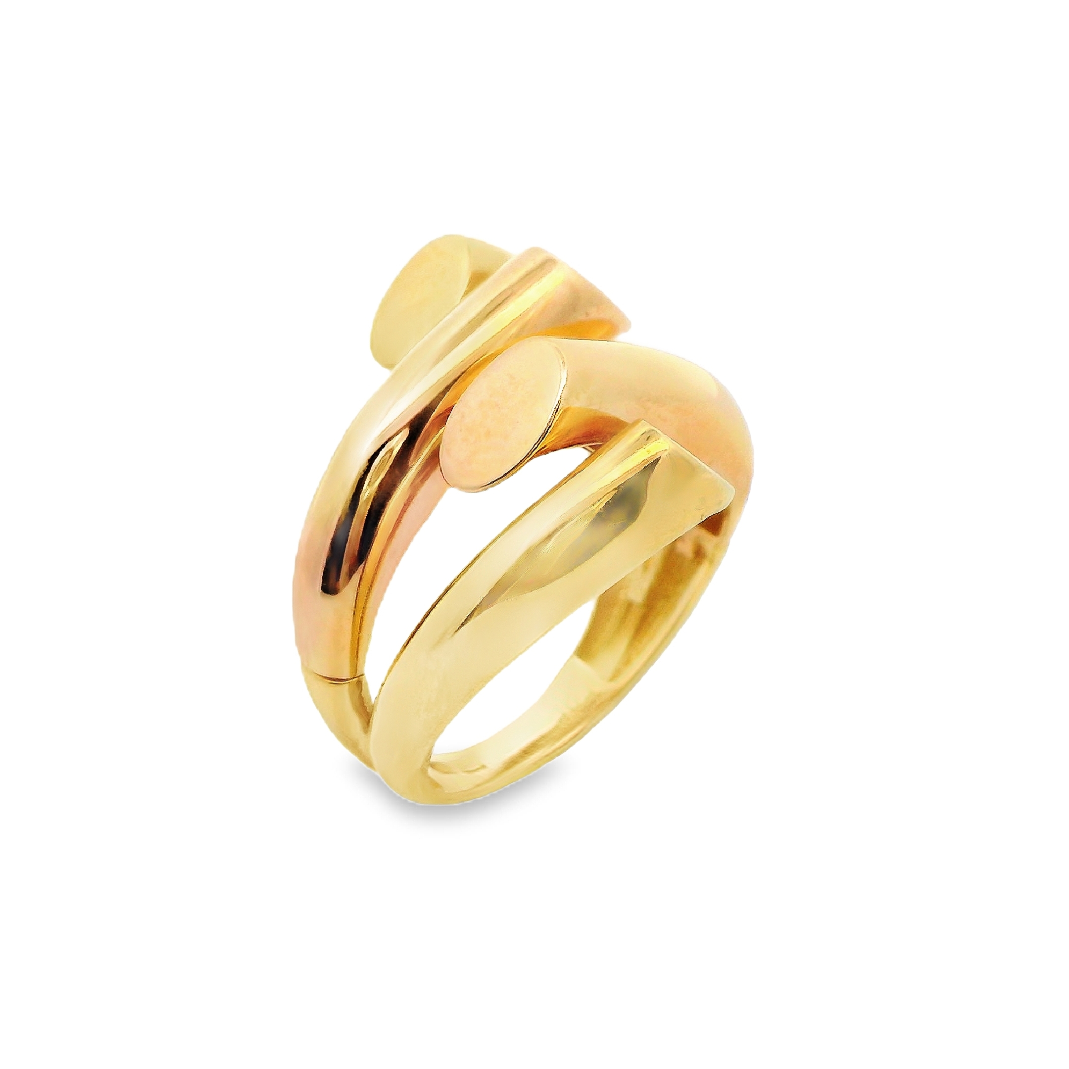 Deze ring van Louis Bros is vervaardigd uit 14 karaat bicolor (5.75 gr.).
Deze verfijnde fantasiering combineert de warme tinten van roségoud en geelgoud tot een schitterend bicolor ontwerp. De harmonie tussen de roze en gouden tinten wordt versterkt door delicate lijntjes die sierlijk over de ring lopen, wat zorgt voor een speels en elegant patroon. Deze subtiele lijnen voegen een moderne twist toe aan het klassieke ontwerp, waardoor de ring een uniek en stijlvol sieraad wordt. Of het nu voor een speciale gelegenheid of als een dagelijkse eyecatcher is, deze ring straalt luxe en verfijning uit en is een prachtige toevoeging aan elke sieradencollectie.
De ring is verkrijgbaar in meerdere afmetingen.