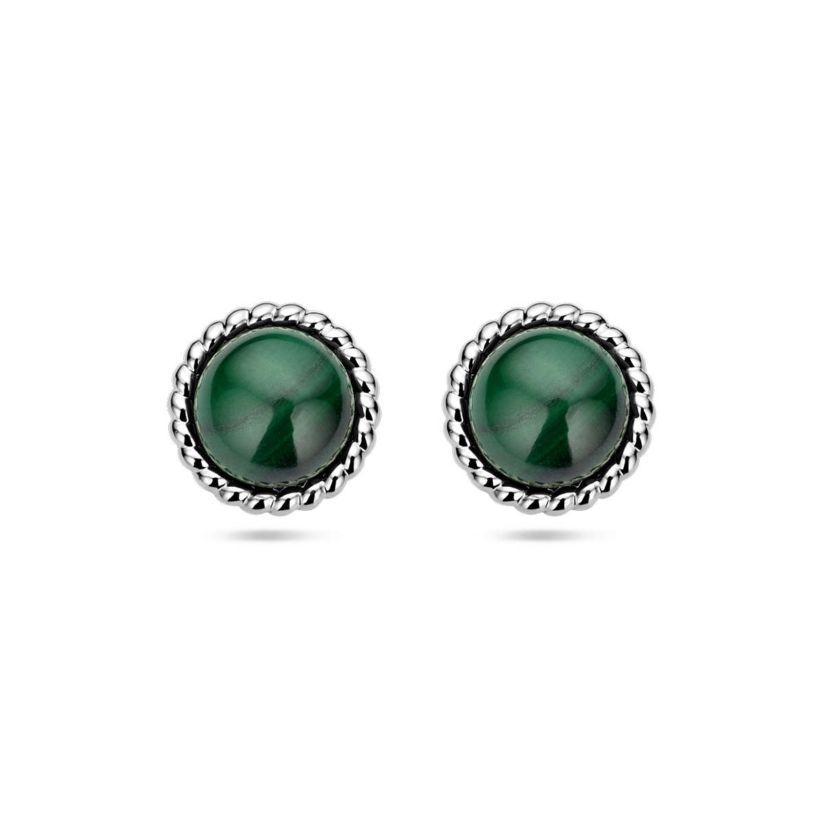 Gerhodineerd 925 zilveren oorknoppen uitgevoerd met malachiet. De oorknoppen hebben een diameter van 11mm.