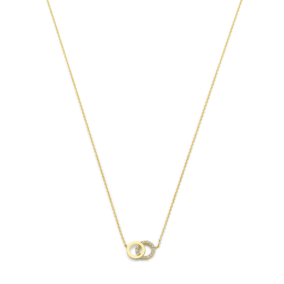 14k Geelgouden collier met twee rondjes met zirkonia. De lengte bedraagt 40cm met 4cm extensie en de schakelbreedte is 0.8mm. De rondjes hebben een totale grootte van 7,5x11mm.