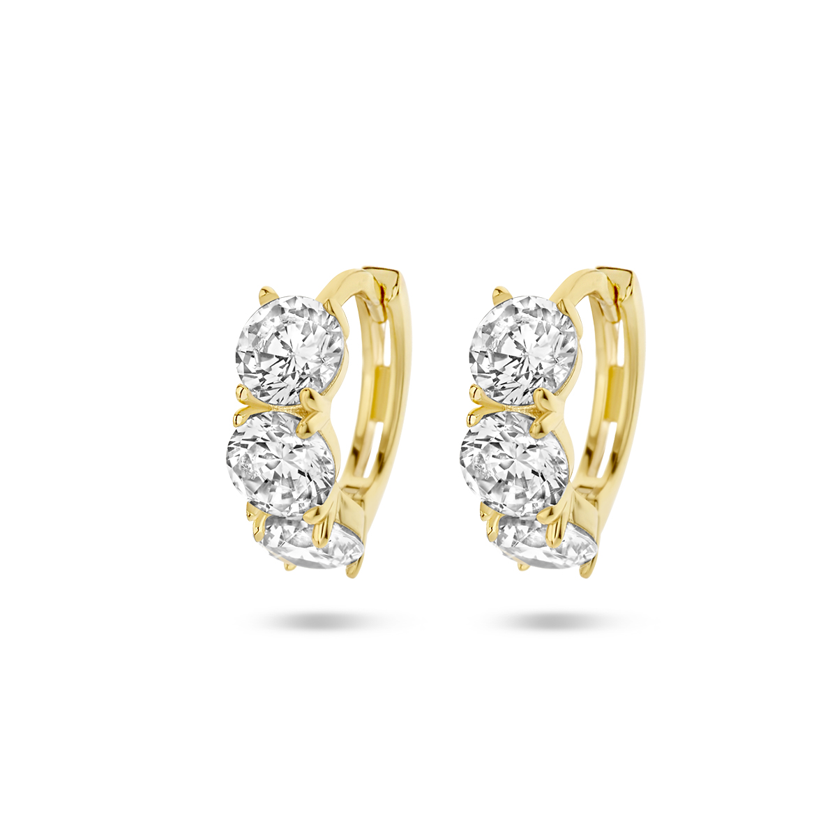 Geelgoud op 925 zilveren klapoorringen uitgevoerd met wit zirkonia. De klapoorringen hebben een afmeting van 11x4mm. Geen garantie op de plating.