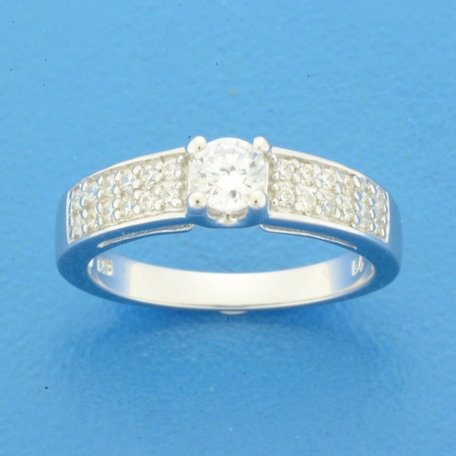 
Uniekenummer serie: 33063
Verpakt per: 1
Doelgroep: dames
Ringmaat: 17.25 mm (54)
Breedte: 5 mm
Zetting: pave