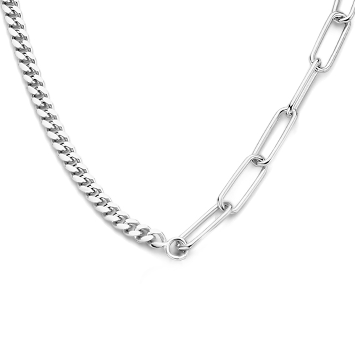 Zilveren collier a-symmetrisch