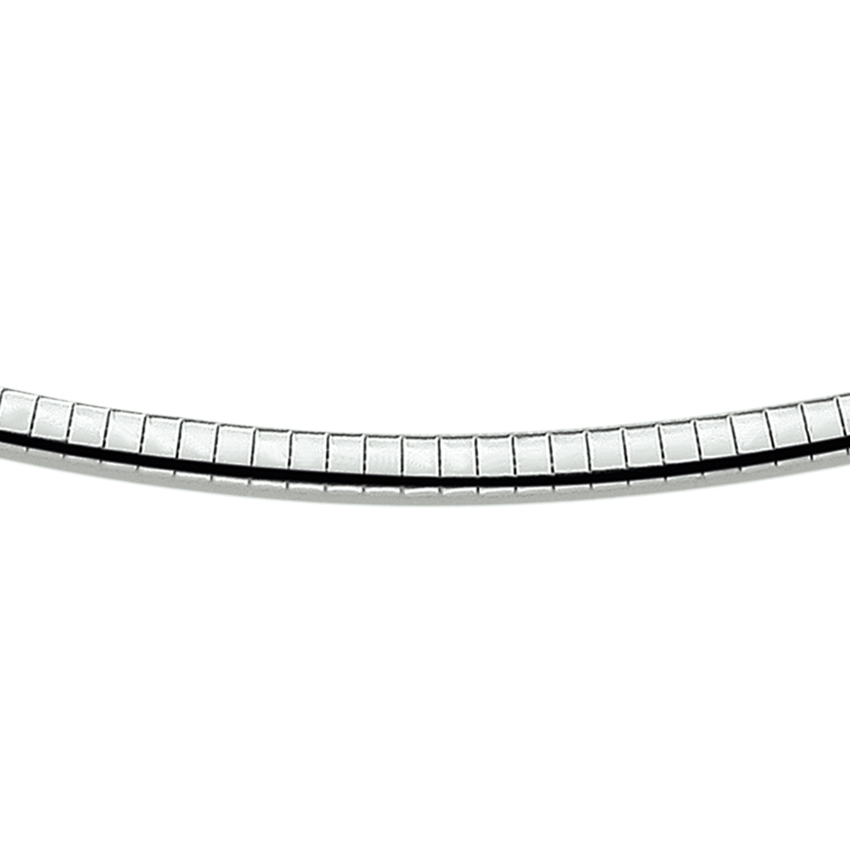 Beschrijving: Gerhodineerd zilveren omega collier. 
Uniekenummer serie: 29553
Verpakt per: 1
Doelgroep: dames
Breedte: 4 mm
Langste lengte: 45 mm