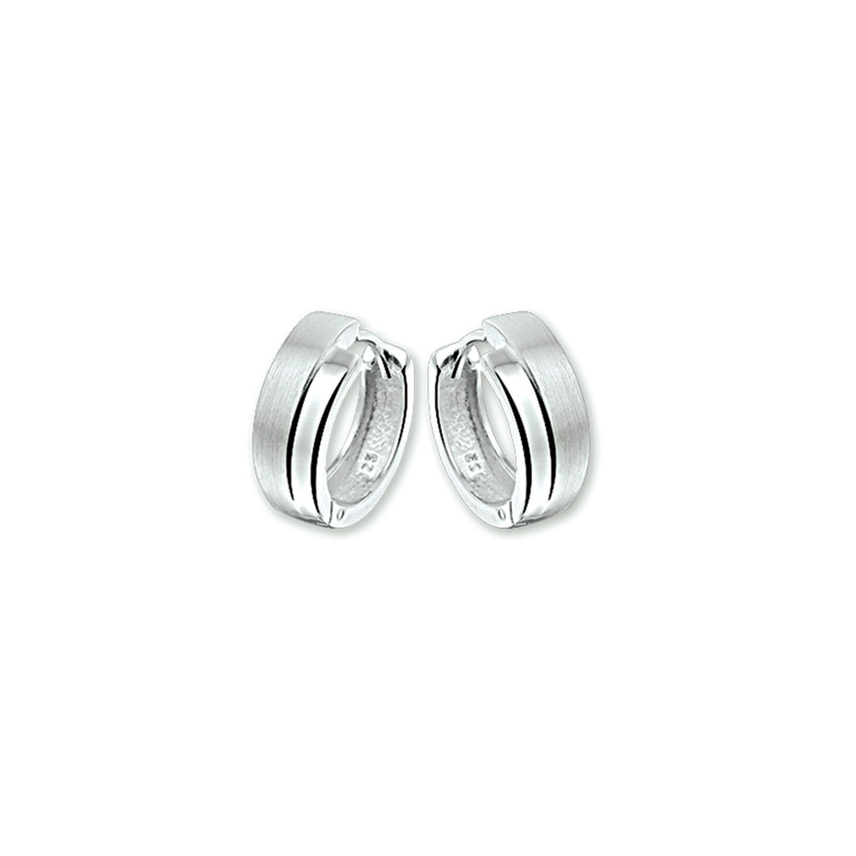 Gerhodineerd zilveren klapcreolen met een poli/matte afwerking. 
Breedte: 6 mm