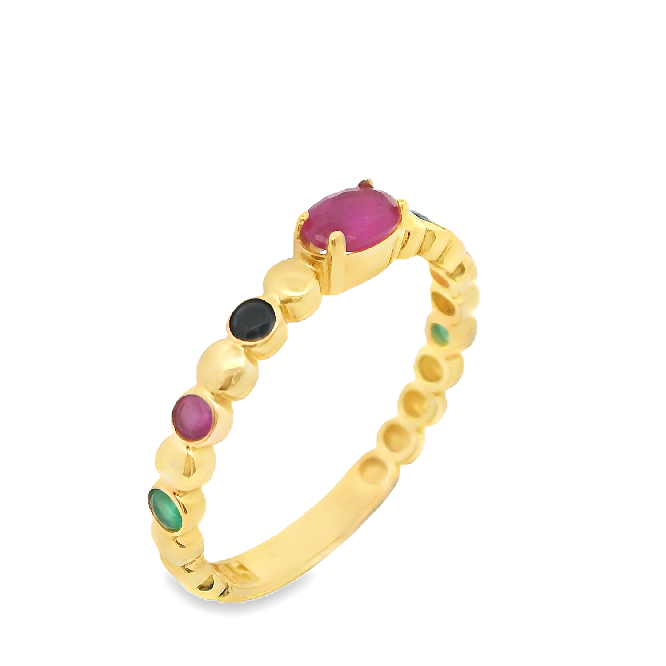 Deze ring van Louis Bros is vervaardigd uit 14 karaat geelgoud (1.50 gr.).
Deze ring met gekleurde zirkonia's is een levendig en sprankelend sieraad. De warme tint van het geelgoud vormt een prachtig contrast met de kleurrijke zirkonia's, die in verschillende tinten fonkelen en de ring een speelse en unieke uitstraling geven. Dit sieraad is perfect voor wie houdt van kleur en elegantie, en het kan zowel bij speciale gelegenheden als dagelijks gedragen worden. Met deze ring voeg je een vrolijke en stijlvolle touch toe aan elke outfit.
De ring is verkrijgbaar in meerdere afmetingen.