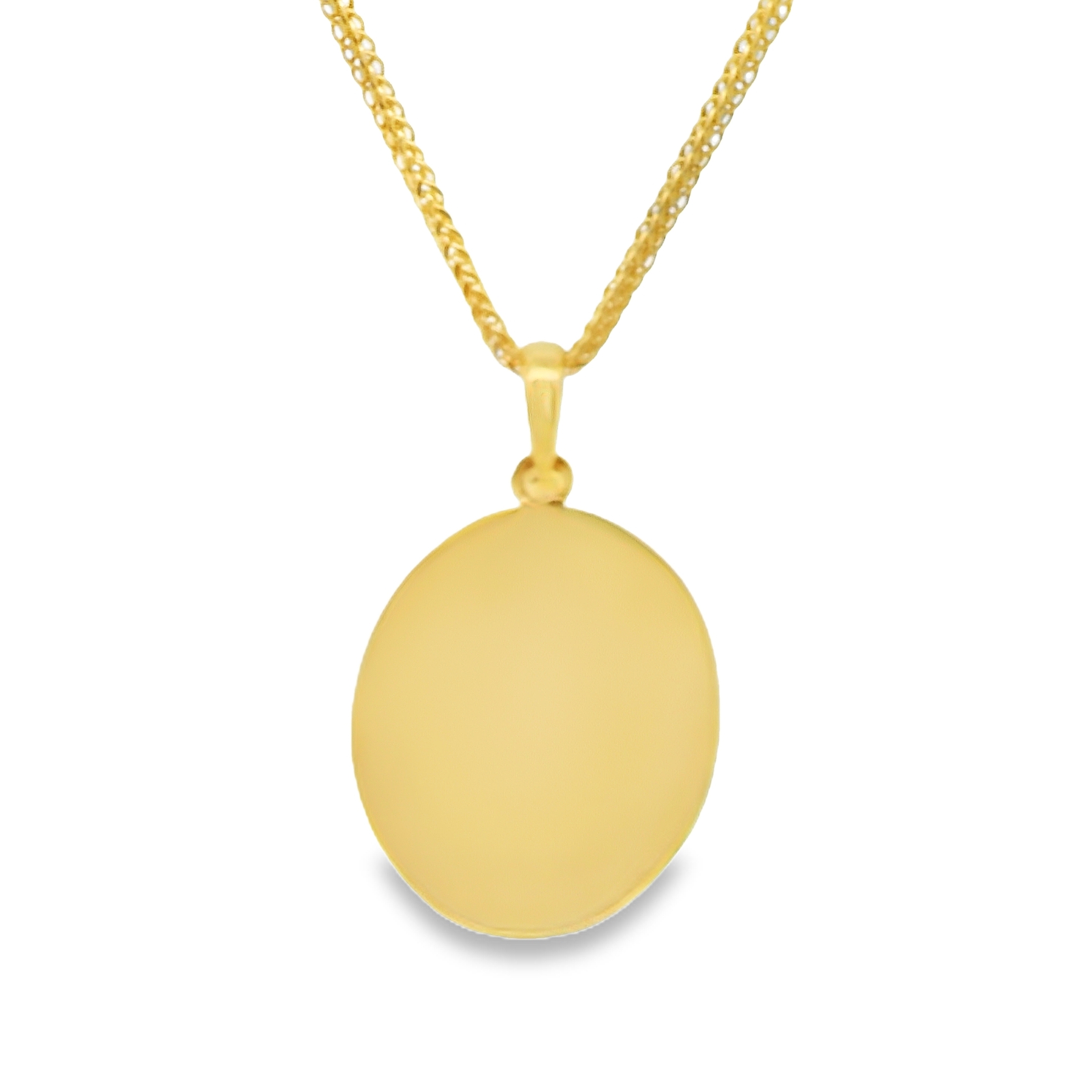 Deze hanger van Louis Bros is vervaardigd uit 14 karaat geelgoud (1.61 gr).
Deze hanger in de vorm van een graveerplaatje is een stijlvol en persoonlijk sieraad. Het stralende goud biedt de perfecte achtergrond voor een unieke gravure, of het nu een naam, datum of speciale boodschap is. Dit tijdloze accessoire is een betekenisvolle manier om herinneringen dichtbij te houden en voegt een elegante, persoonlijke touch toe aan elke outfit.