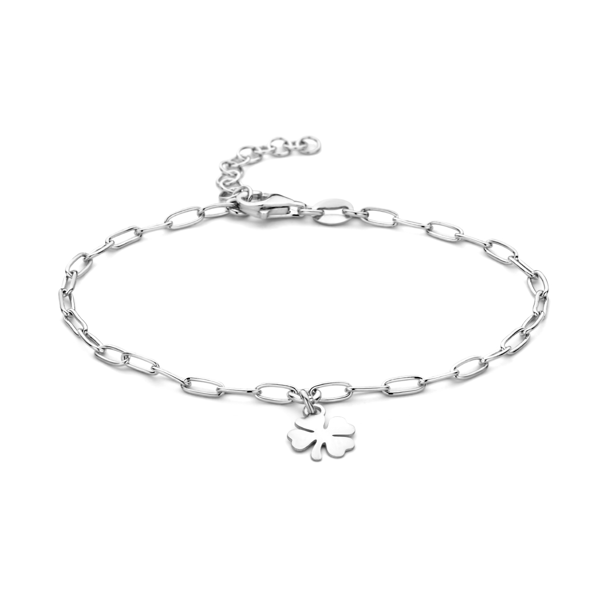 Gerhodineerd 925 zilveren armband uitgevoerd met een klavertje en een karabijn sluiting. De armband heeft een draaglengte van 16cm met een extensie van 3cm. De schakelbreedte is 2.5mm.