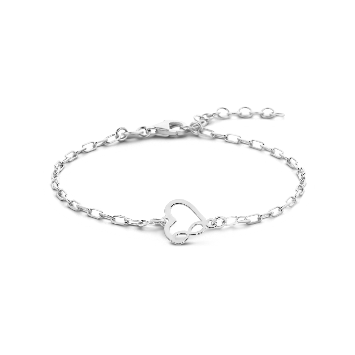 Gerhodineerd 925 zilveren armband uitgevoerd met een hartje en een karabijn sluiting. De schakelbreedte is 2mm en het hartje heeft een afmeting van 11x8.5mm.