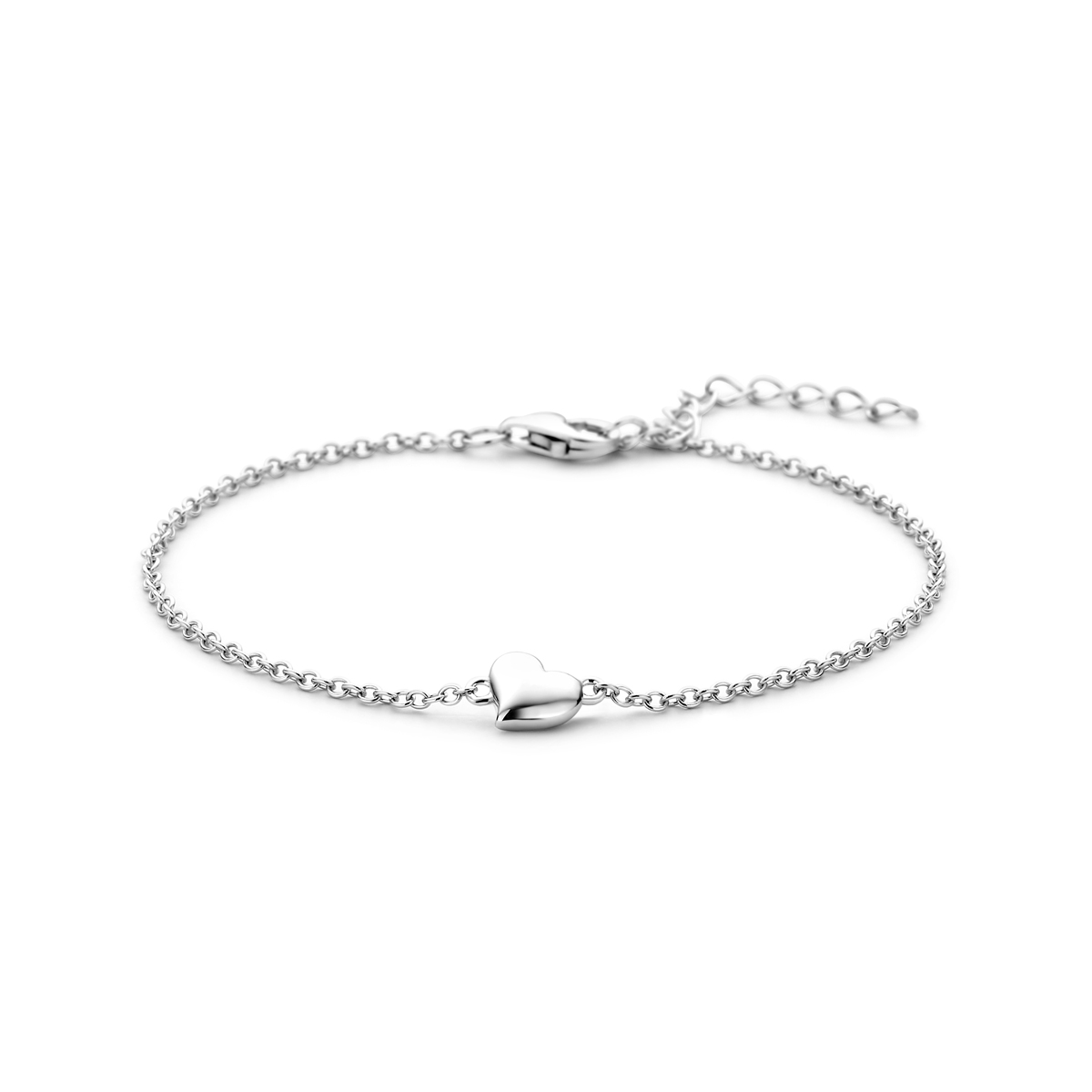 Gerhodineerd 925 zilveren armband uitgevoerd met een hart. De armband heeft een draaglengte van 16cm met 3cm extensie en schakelbreedte van 1.5mm. Uitgevoerd met karabijnsluiting.