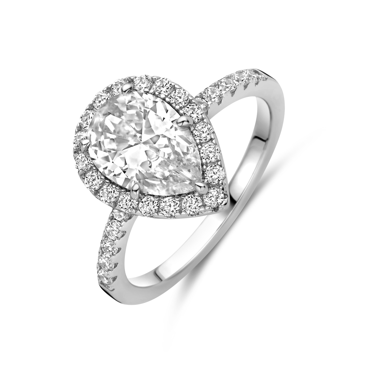 Gerhodineerd 925 zilveren ring uitgevoerd met zirkonia. De ring heeft een afmeting van 13.5x10.5mm.