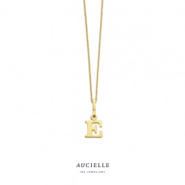 Hanger 18 kt letter exclusief ketting. Letter op voorraad kan een andere letter zijn dan afgebeeld 