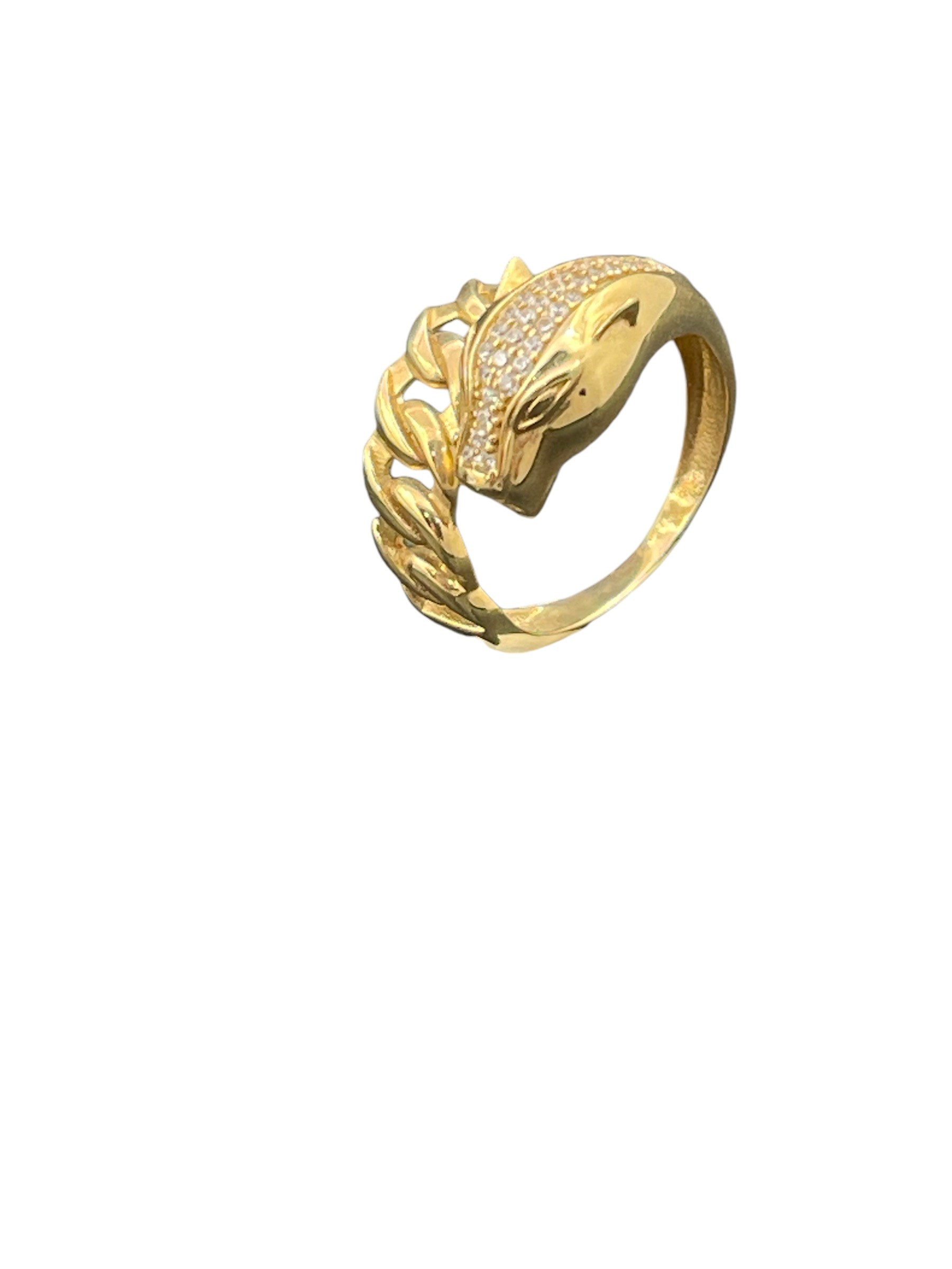 Deze prachtige gouden panter ring is voorzien van sprankelende zirkonia stenen voor een luxe uitstraling. Draag deze statement ring solo voor een elegante look of combineer hem met andere gouden sieraden voor een opvallende verschijning. Een absolute aanwinst voor je sieradencollectie!