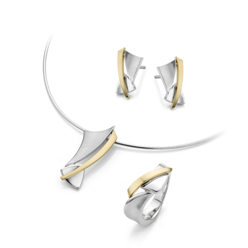 zilveren ring, vergulde overslag mt54