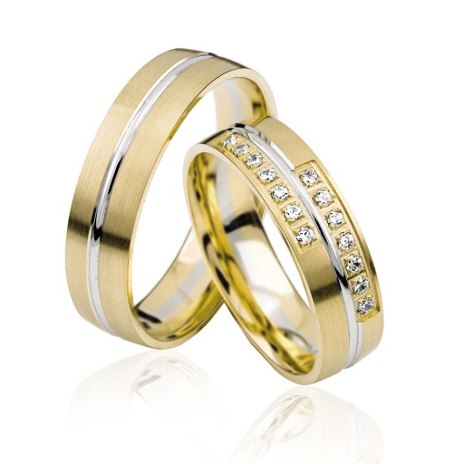 Deze prachtige gouden trouwringen zijn verkrijgbaar in verschillende goudgehaltes, waaronder 8, 9,14 en 18 karaats goud.
Ook zijn deze ringen te bestellen in Zilver en Platina.
Deze ringen zijn tevens leverbaar in:
Geel goud
Rosé goud 
Wit goud 

(Al onze diamanten sieraden worden gecertificeerd geleverd)