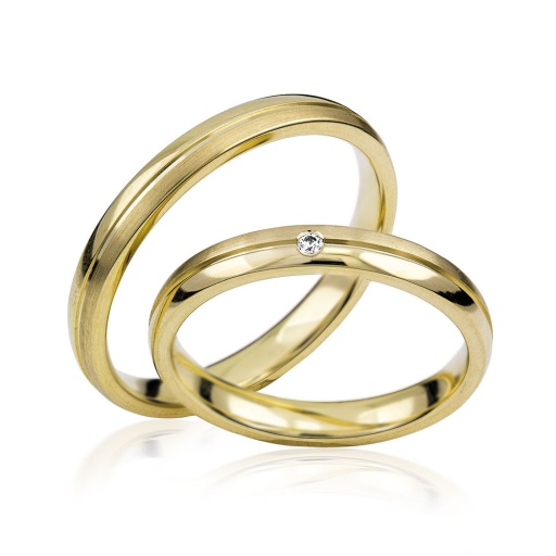 Deze prachtige gouden trouwringen zijn verkrijgbaar in verschillende goudgehaltes, waaronder 8, 9,14 en 18 karaats goud.
Ook zijn deze ringen te bestellen in Zilver en Platina.
Deze ringen zijn tevens leverbaar in:
Geel goud
Rosé goud 
Wit goud 

(Al onze diamanten sieraden worden gecertificeerd geleverd)