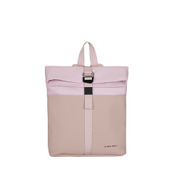 Deze Bruce Los Angeles Rolltop Backpack mini heeft een inhoud van 7 liter en is uitgevoerd in het Old Pink. De tas is voorzien van een handige rolsluiting en verstelbare schouderbanden voor optimaal comfort. Draag de tas op je rug voor een trendy en praktische look. Perfect voor dagelijks gebruik of tijdens een citytrip. Maak je outfit compleet met deze stijlvolle rugzak!

Maat
Breed 27cm x diep 8cm x hoogte 33cm
Materiaal
60% Nylon - 40% PU