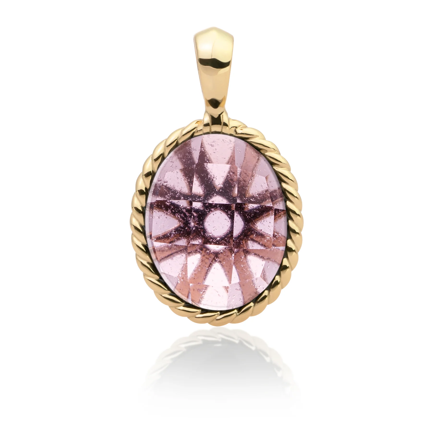Deze Aubergine Quartz Twist pendant met een vintage randje is perfect te matchen met de oorbellen en armbanden uit de Twist Collection.

Kies jouw favoriete pendantje, match deze met bijvoorbeeld een Rope Ketting en layer ze met jouw favoriete Sparkling Jewels sieraden. Makkelijk om te dragen en fijn om naar te kijken. Elk item is ontworpen voor alledaags dragen.