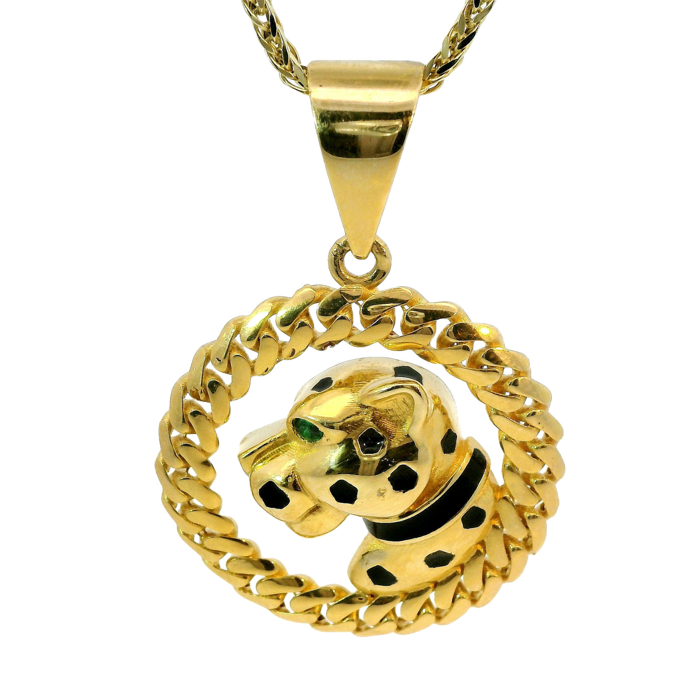 Deze hanger van Louis Bros is vervaardigd uit 14 karaat geelgoud (7.48 gr.).
Deze hanger met een panter die sierlijk in een gouden ringetje zit, is een elegant en symbolisch sieraad. De panter staat voor kracht, moed en sierlijkheid, terwijl het gouden ringetje een gevoel van eenheid en oneindigheid benadrukt. Het warme geelgoud geeft de hanger een luxueuze uitstraling, terwijl het speelse en verfijnde design zorgt voor een tijdloze en stijlvolle look. Deze hanger is perfect voor wie een sieraad zoekt dat zowel kracht als verfijning uitstraalt, en voegt een uniek element toe aan elke outfit.
