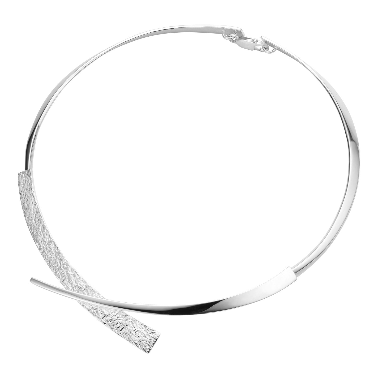 Prachtige Zilveren Spang van het merk N(  )L, Een gegarandeerd handgesmeed Sieraad van Nederlandse bodem ontworpen door Jean Jacques Smeijsters. 

uitsluitend gemaakt van gerecycled edelmetaal en voorzien van het Zilver en of Goud keurmerk. Zowel het sieraad als de verpakking dragen bij aan een duurzamere wereld.