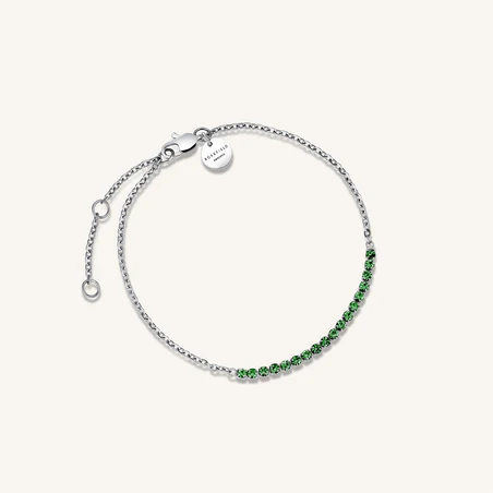 Deze sieraden mogen simpelweg niet ontbreken in jouw collectie. Maak je look moeiteloos af met een sieraad dat je elke dag opnieuw stijlvol kunt combineren.