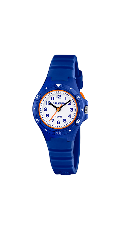 De Calypso Horloge kind kunstof waterdicht blauw heeft een stoer design en is waterbestendig tot 100 meter diepte. Het horloge is perfect voor kinderen die graag ravotten en spelen. De beste manier om het te dragen is om het te combineren met casual en sportieve outfits. Het blauwe kleuraccent voegt een speelse touch toe aan elke look. Maak een statement met dit trendy horloge!