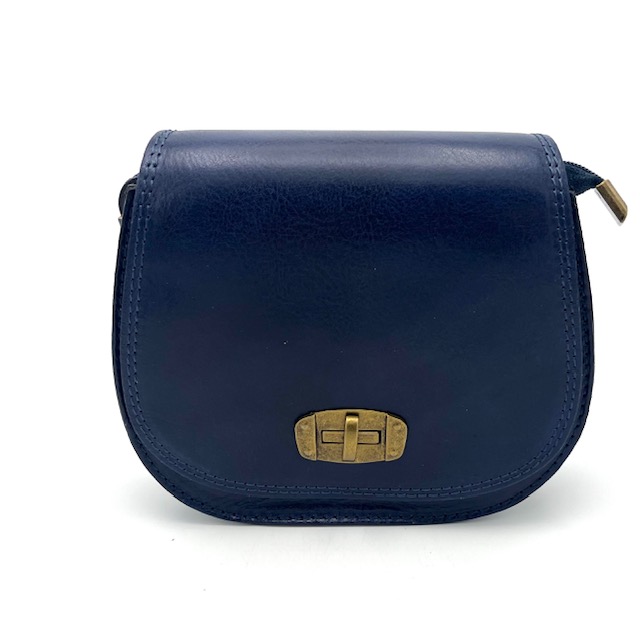 Deze prachtige crossbody tas van Own Label is uitgevoerd in de kleur Moro en is een absolute must-have voor iedere fashionista. De tas is voorzien van een handige klepsluiting en heeft een ruim binnenvak om al je essentials in op te bergen. De beste manier om deze tas te dragen is schuin over je lichaam, zodat je altijd je handen vrij hebt. Stijlvol en praktisch tegelijk!

Deze prachtige crossbody tas van Own Label is uitgevoerd in de kleur Moro en is een absolute must-have voor iedere fashionista. De tas is voorzien van een handige klepsluiting en heeft een ruim binnenvak om al je essentials in op te bergen. De beste manier om deze tas te dragen is schuin over je lichaam, zodat je altijd je handen vrij hebt. Stijlvol en praktisch tegelijk!
Afmetingen:
Hoogte 15cm x breed 19cm x diep 6cm