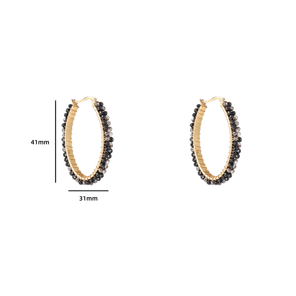 Deze prachtige Day & Eve oorhanger Oval Hoop is gemaakt van 14K verguld materiaal in combinatie met zwarte accenten. De oorhangers hebben een elegant en tijdloos design dat bij elke gelegenheid gedragen kan worden. De beste manier om ze te dragen is met je haar opgestoken zodat ze mooi opvallen. Voeg deze luxe oorhangers toe aan je sieradencollectie voor een vleugje glamour.