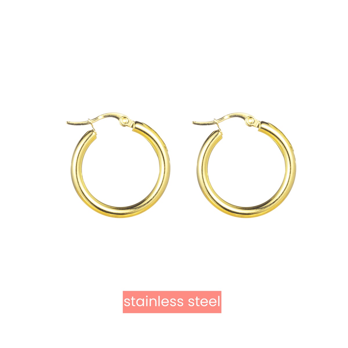 Deze prachtige Day & Eve oorbellen zijn gemaakt van roestvrij staal met een 14K vergulde coating. De oorbellen hebben een elegante afmeting van 20x3mm en zijn perfect voor zowel overdag als 's avonds. Draag ze naar je werk of combineer ze met een chique outfit voor een avondje uit. De oorbellen zijn lichtgewicht en comfortabel om te dragen. Maak je look compleet met deze tijdloze oorbellen!