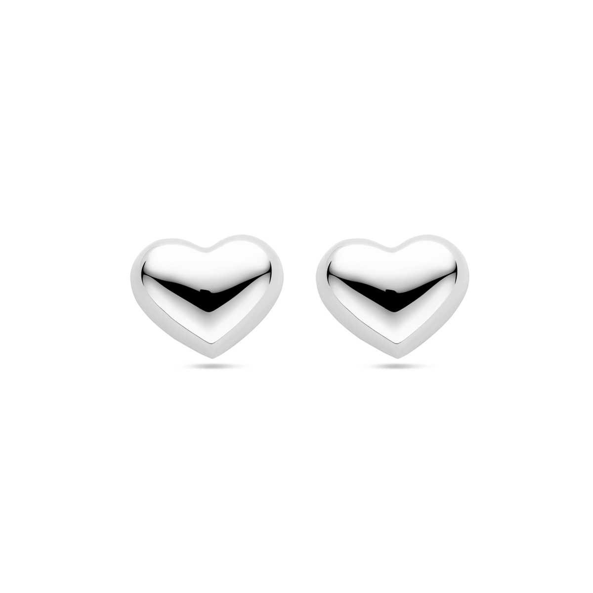 Gerhodineerd 925 zilveren oorknoppen uitgevoerd in de vorm van een hartje. De oorknoppen hebben een afmeting van 13x16mm.