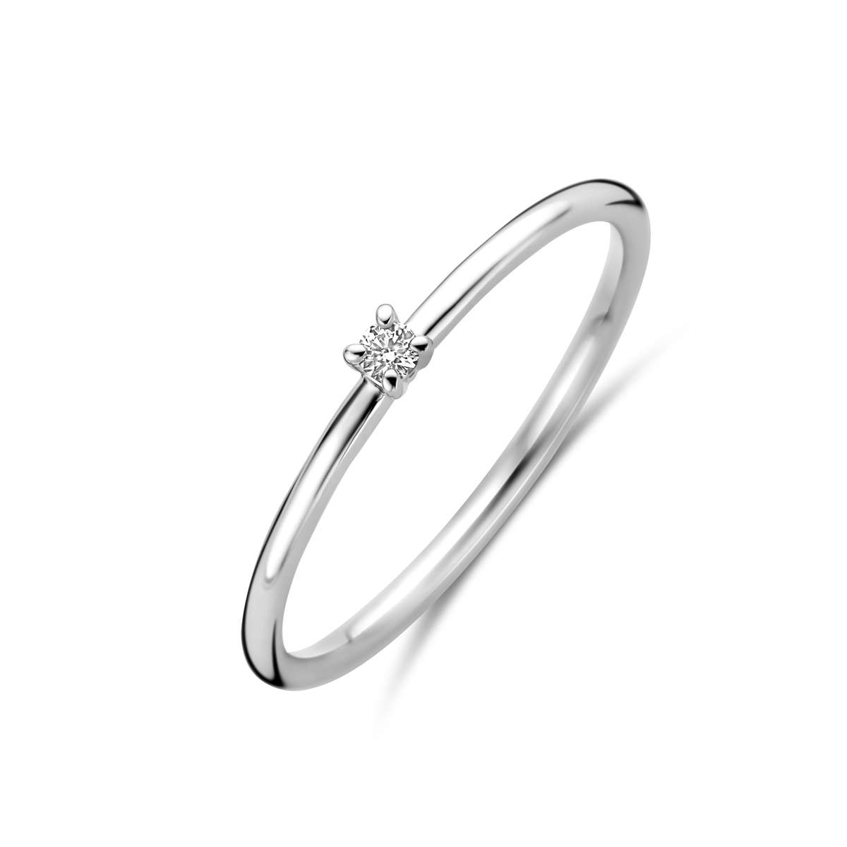 14k Witgouden ring uitgevoerd met diamant. De ring heeft een breedte van 2mm. Het totale diamantgewicht is 0.03ct.