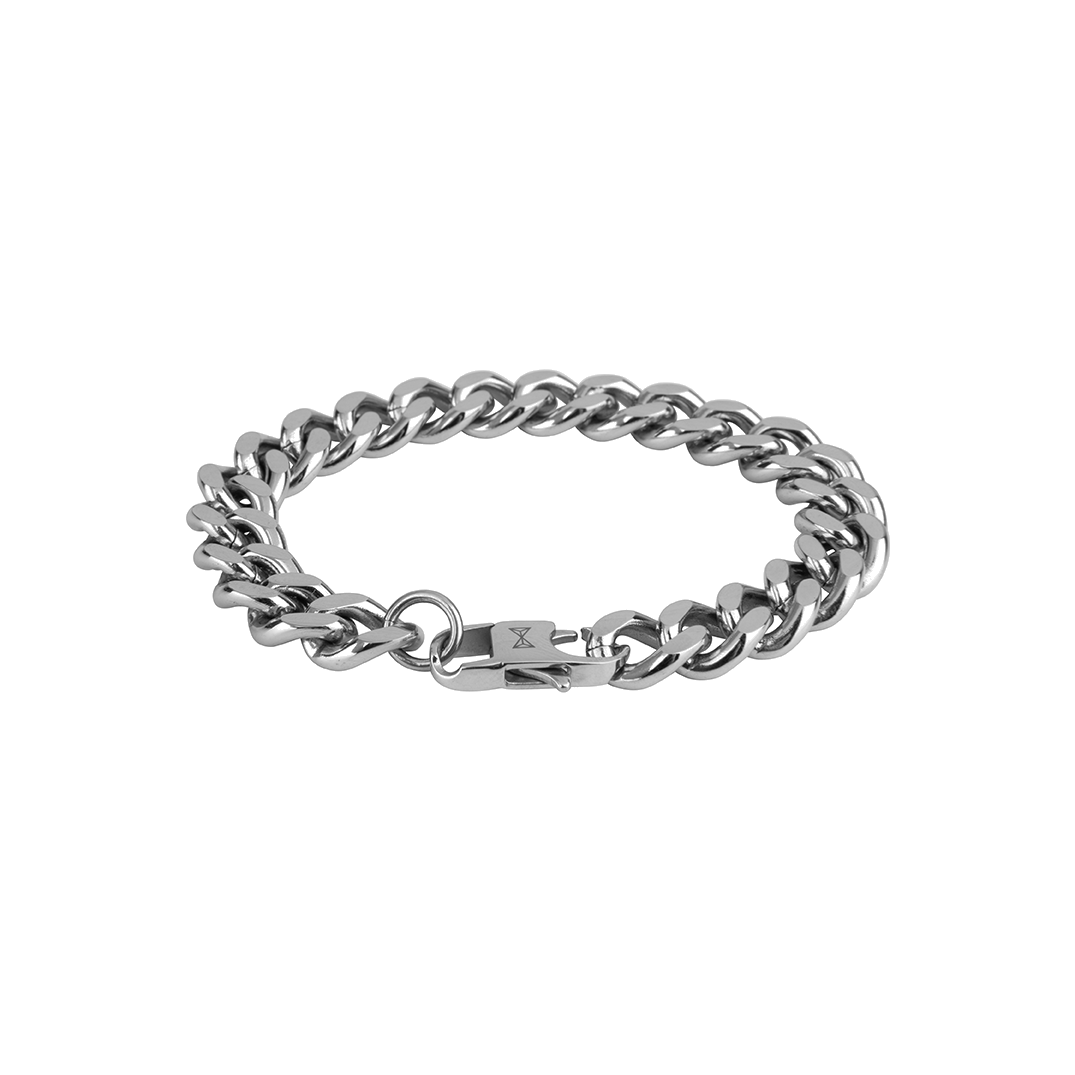 Deze klassieke gourmet armband is een tijdloos en strak design met platte schakels die soepel kunnen bewegen. Gemaakt van stevige zilverkleurige 316L stalen schakels en een sterke eenvoudige sluiting zodat hij goed om je pols blijft zitten.