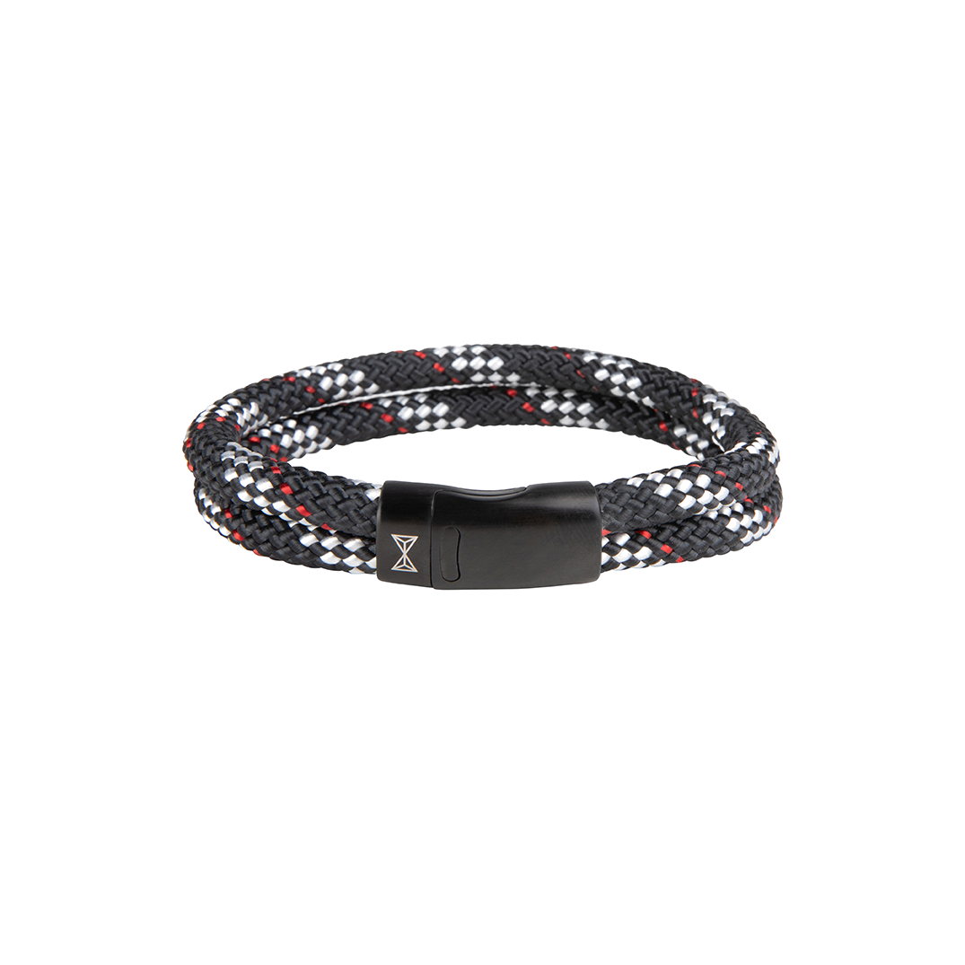 Metaal afwerking: zwart slot
Plating: Black IP
Materiaal sluiting 316L Edelstaal
Maat cm 21
Breedte 2 x 6mm
rope
