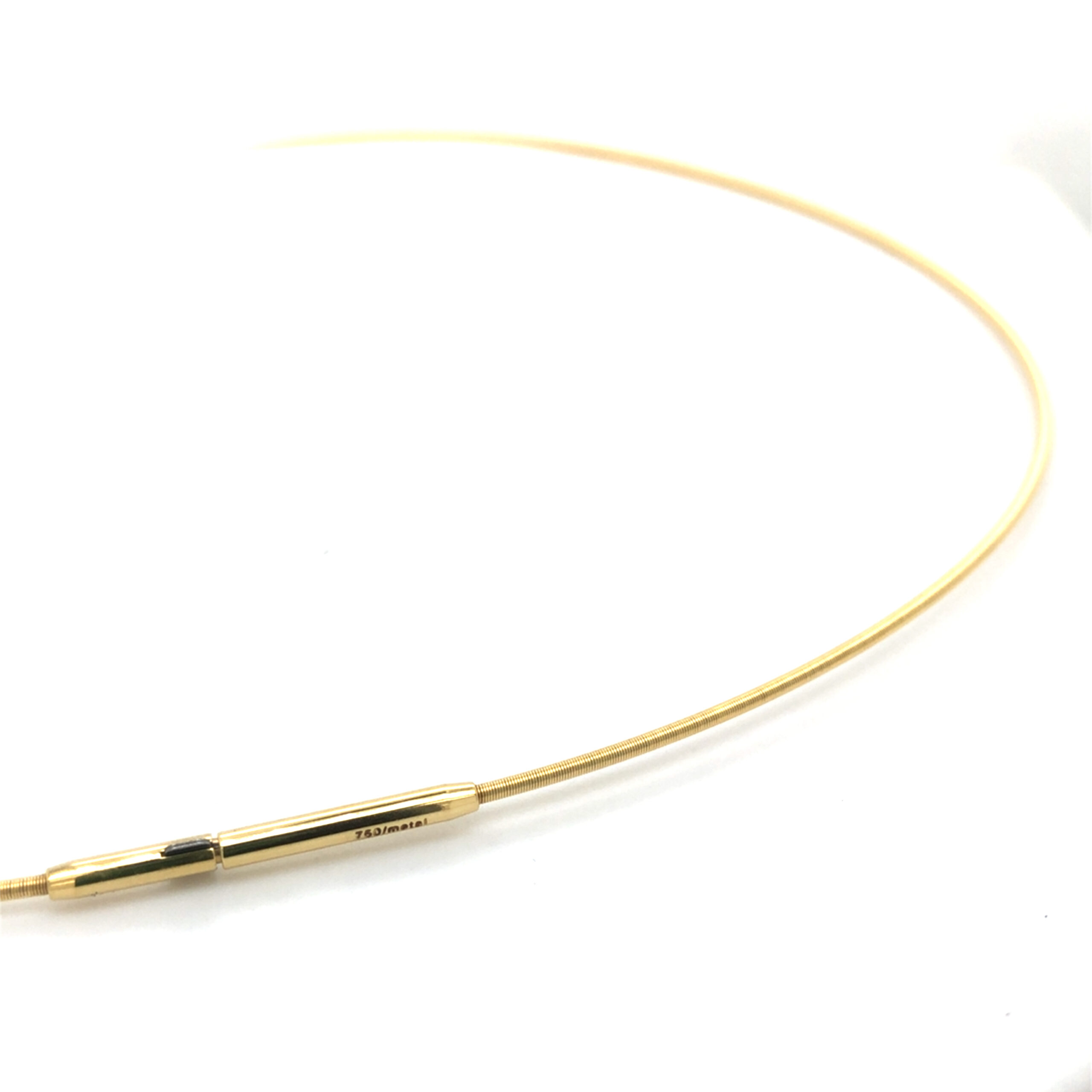 Spiralcollier Gelbgold 750 mit patentierter Doppelclip Steckschließe. Länge 42cm